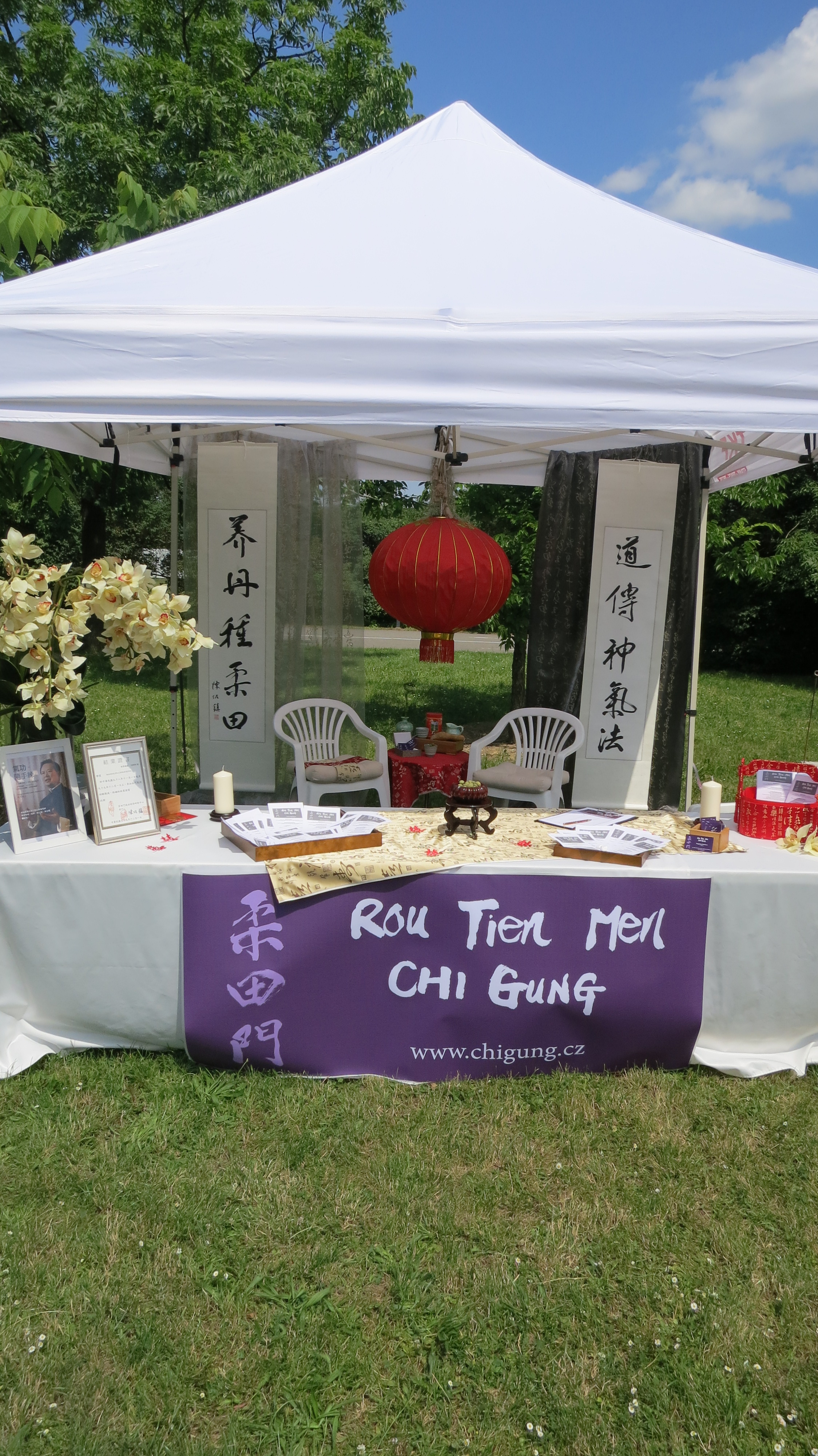 Chi Gung on the Day of Prague 7 at the Letná Park